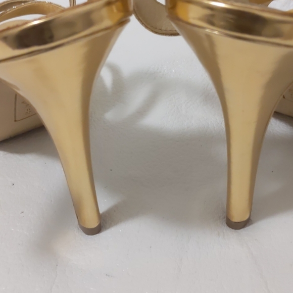 Fioni Night Gold Glitter Shoe - Picture 5 of 12